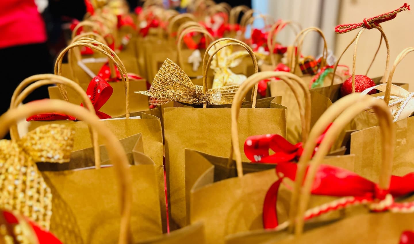 CRAFTED WITH LOVE_SANTAS WORKSHOP-03-min.jpg