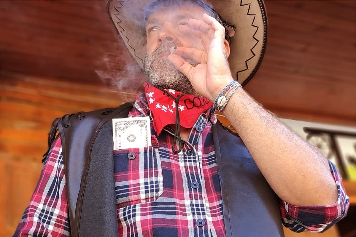 FISTFUL OF DOLLARS_00_cover_1200px-min.jpg